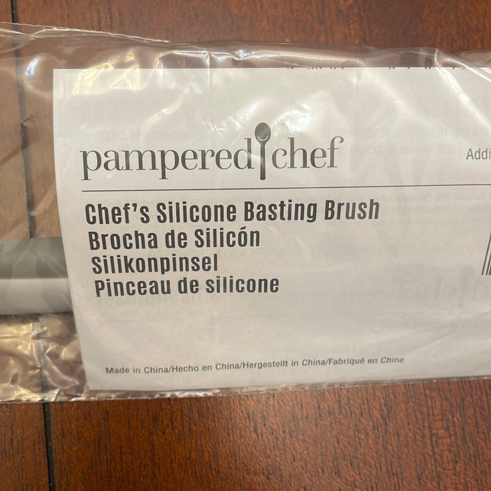 Pampered Chef basting brush